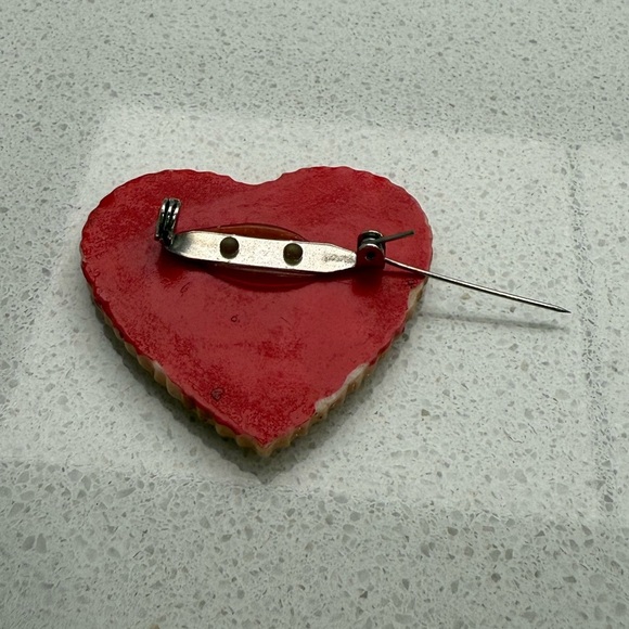 Vintage Heart Brooch Pin Valentine's Day - Picture 9 of 10